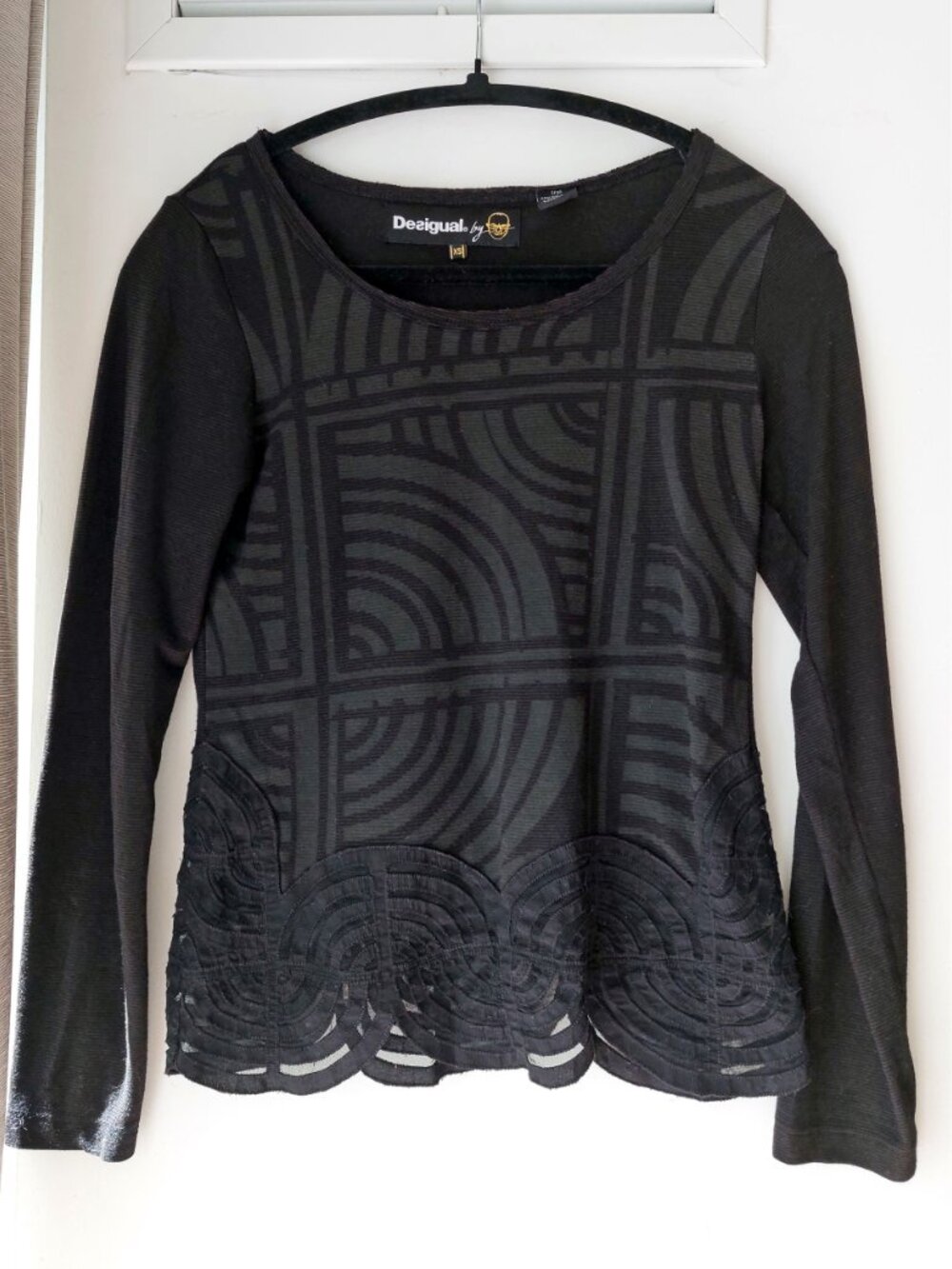 Desigual by Lacroix "Six" Long-Sleeve Top Black on Black Jacquard Effect XS/S